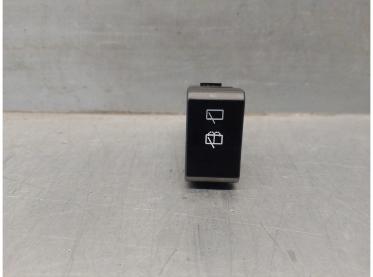 Recambio de interruptor para ssangyong rodius 2.7 turbodiesel cat referencia OEM IAM 621W10140  