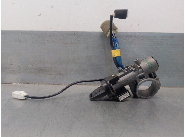 Recambio de conmutador de arranque para ssangyong rodius 2.7 turbodiesel cat referencia OEM IAM 8697008110 8697008110 