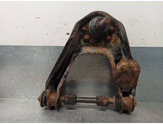 Recambio de brazo suspension superior delantero derecho para ssangyong musso 2.9 d referencia OEM IAM 4440205000  