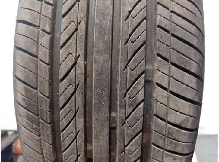 Recambio de neumatico/s para volvo s70 berlina 2.5 20v cat referencia OEM IAM 19560R1588V OVATION VI-682