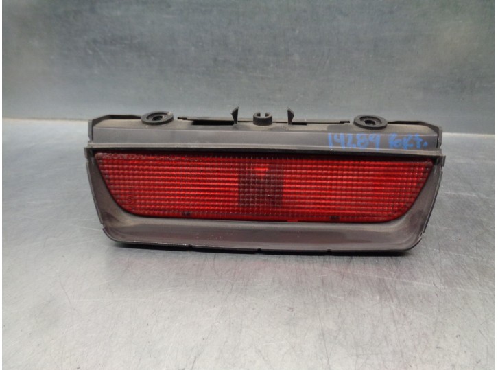 Recambio de luz central de freno para honda jazz (gd1/5) 1.2 dsi cat referencia OEM IAM 34302SAAG01  