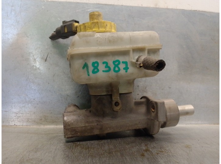 Recambio de bomba freno para volkswagen golf iv berlina (1j1) 1.9 tdi referencia OEM IAM 21027099 21027099 