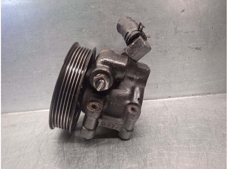 Recambio de bomba servodireccion para ford focus berlina (cak) ambiente referencia OEM IAM 9JE0200 