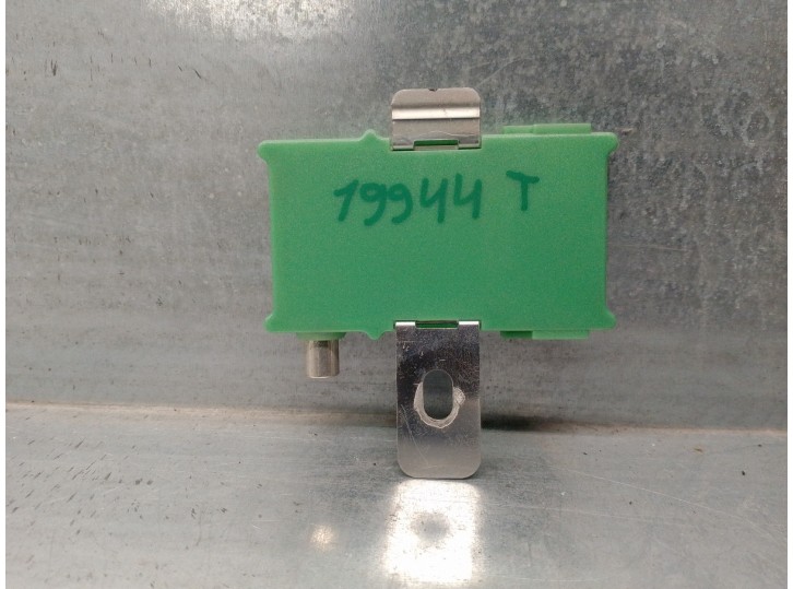 Recambio de modulo electronico para kia magentis 2.0 crdi referencia OEM IAM 962702G000 13703800 