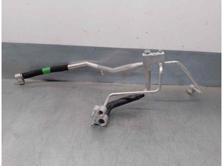Replacement air conditioning hoses for SsangYong Rodius 2.7 turbodiesel CAT OEM IAM reference 6863021053 