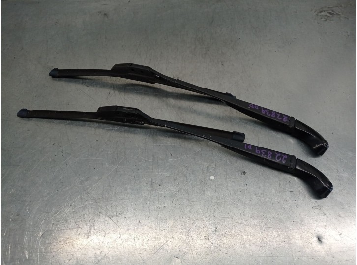 Recambio de brazo limpia delantero derecho para mini mini (r50, r53) one referencia OEM IAM 80005586 61610028137 