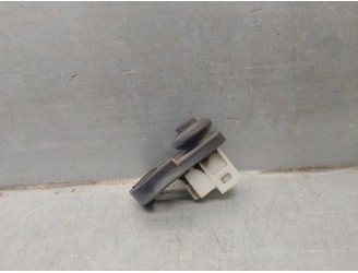 Recambio de interruptor para ssangyong rodius 2.7 turbodiesel cat referencia OEM IAM 8573008000  