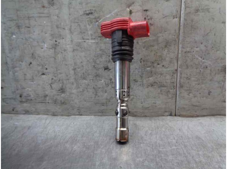 Replacement ignition coil for Audi A4 sedan (8E) 2.0 20V CAT (ALT) OEM IAM reference 0040102051 0076322011 BERU