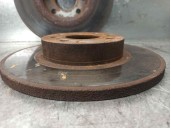 Replacement front brake disc for Fiat Brava (182) 1.9 turbodiesel OEM IAM reference 