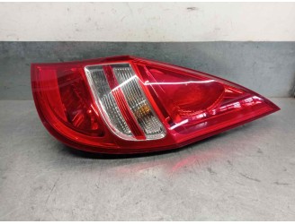 Recambio de piloto trasero derecho para hyundai i30 1.6 crdi cat referencia OEM IAM 924022R000 5 PUERTAS