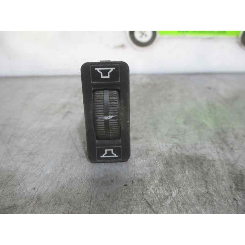 Recambio de mando para mercedes-benz clase e (w123) berlina+coupe 2.8 referencia OEM IAM  BECKER AUTORADIO 