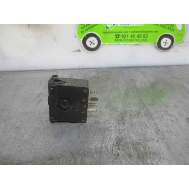 Recambio de mando para mercedes-benz clase e (w123) berlina+coupe 2.8 referencia OEM IAM  BECKER AUTORADIO 