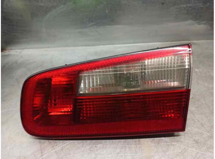 Recambio de piloto trasero derecho para renault laguna ii (bg0) 1.9 dci diesel referencia OEM IAM 8200002476 DE PORTON 5 PUERTAS