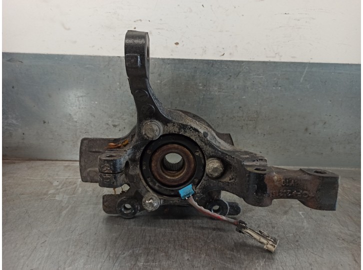 Recambio de mangueta delantera izquierda para opel zafira a elegance referencia OEM IAM 13156047  