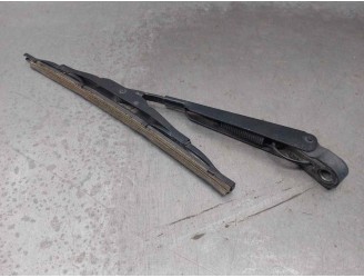 Recambio de brazo limpia trasero para ford focus sportbreak (cap) 1.6 tdci cat referencia OEM IAM 1578778 R17526AA BOSCH