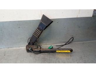 Recambio de pretensor airbag derecho para opel meriva a 1.7 16v referencia OEM IAM 13130378 5197566 