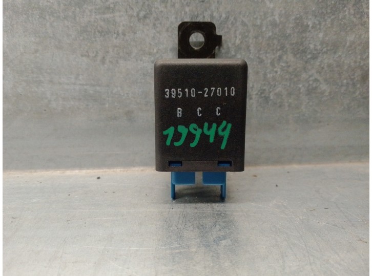 Replacement relay for Kia Magentis 2.0 CRDi OEM IAM reference 3951027010 3951027010 