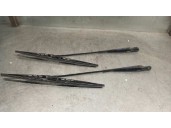 Replacement right front wiper arm for Opel Frontera A 2.3 turbodiesel OEM IAM reference 3471919 