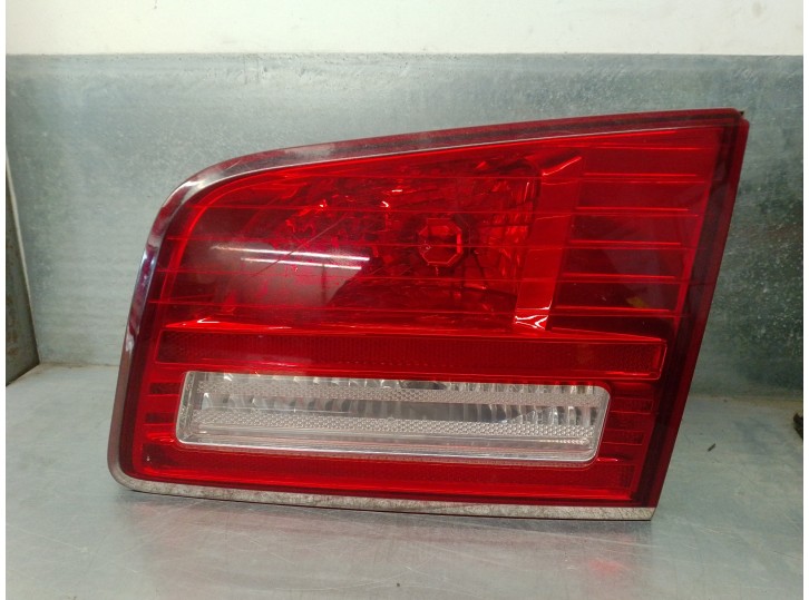 Replacement rear right tail light for kia magentis 2.0 crdi OEM IAM reference 924062G010 TAILGATE 4 DOORS