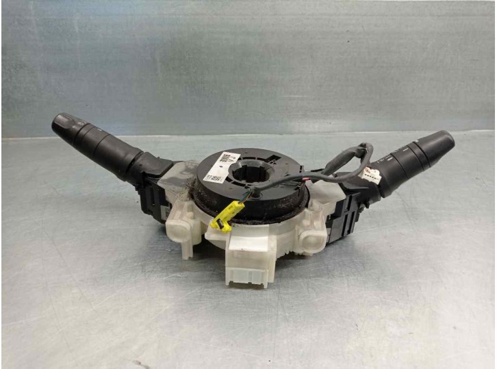 Recambio de mando luces para nissan primera berlina (p12) 1.6 cat referencia OEM IAM 25560AV620 