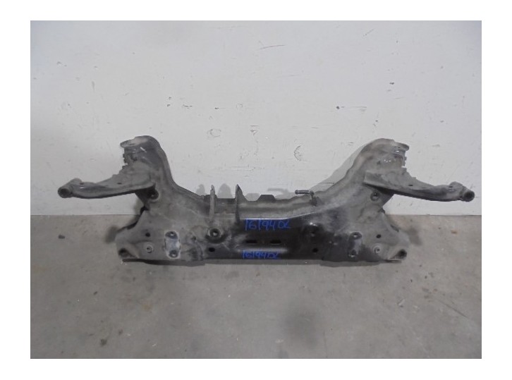 Recambio de puente delantero para ford b-max titanium referencia OEM IAM 1766062 CUNA MOTOR SUELO BURRA 20