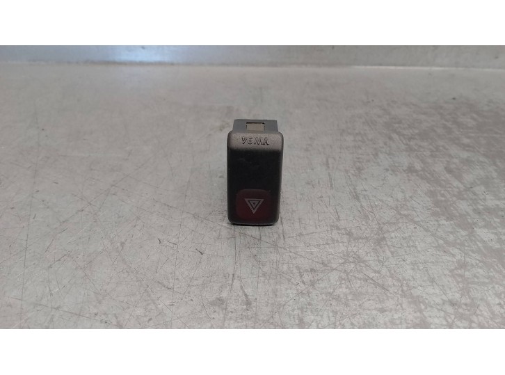 Replacement hazard warning switch for Volkswagen Golf II (191/193) 1.6 OEM IAM reference 191953235 
