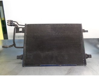CONDENSADOR / RADIADOR AIRE ACONDICIONADO 8D0260401G 