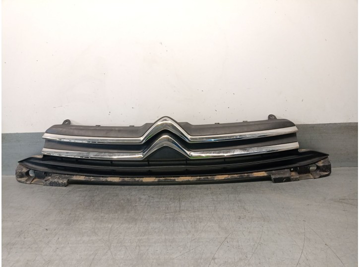 Recambio de rejilla delantera para citroën c-elysee (dd_) 1.2 vti 82 referencia OEM IAM 9816045880 9816045880 