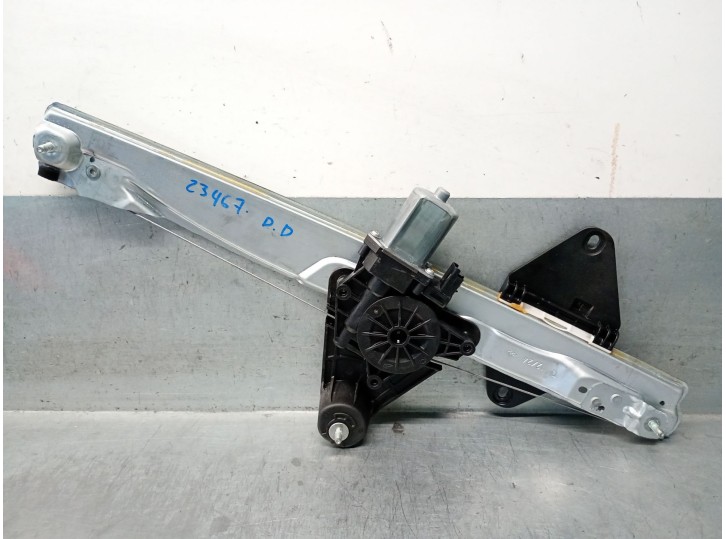 Recambio de elevalunas delantero derecho para dacia sandero iii 1.0 tce 90 referencia OEM IAM 807203930R 807203930R 