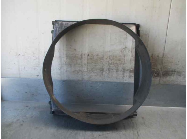 Recambio de calandra delantera de radiador para volvo serie 940 berlina/familiar 2.3 cat referencia OEM IAM 1276387 