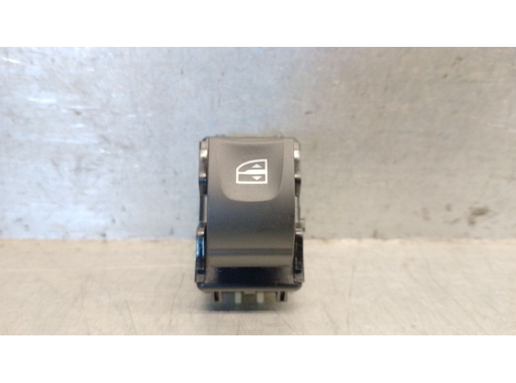 Recambio de mando elevalunas delantero derecho para dacia sandero iii 1.0 tce 90 referencia OEM IAM 254118439R 254118439R 