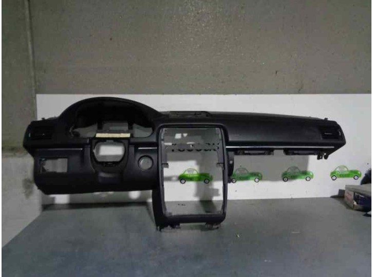 Recambio de salpicadero para mercedes-benz clase b (w245) 2.0 cdi cat referencia OEM IAM  NEGRO 