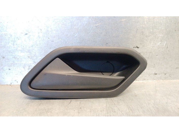 Recambio de maneta interior delantera izquierda para dacia sandero iii 1.0 tce 90 referencia OEM IAM 826736902R  