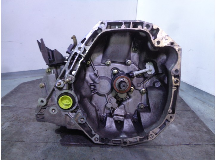 Recambio de caja cambios para renault clio iii 1.4 16v referencia OEM IAM JH3172  C020774