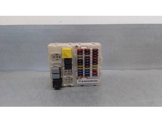 Replacement relay / fuse box for Ford Focus Saloon (CAK) 1.8 16V CAT OEM IAM reference 2M5T14A073BC 518783204 