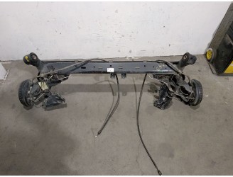 Recambio de puente trasero para dacia sandero iii 1.0 tce 90 referencia OEM IAM 555013316R 555013316R 