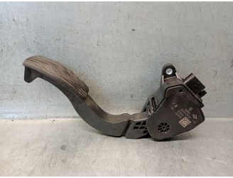 Recambio de potenciometro pedal para dacia sandero iii 1.0 tce 90 referencia OEM IAM 180100912R 180100912R 