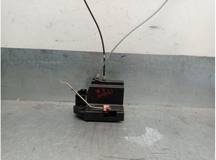 Recambio de cerradura puerta trasera derecha para ssangyong kyron 2.0 referencia OEM IAM 7132009003 5 PINES 5 PUERTAS