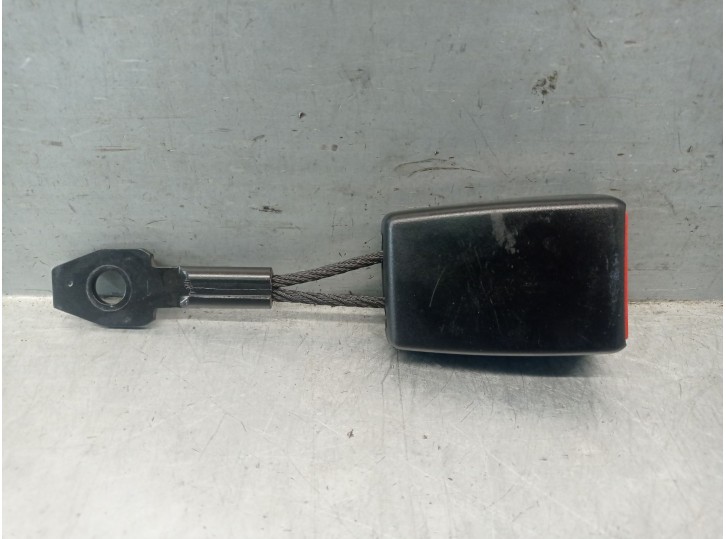 Recambio de enganche cinturon para mercedes-benz slk (r170) 320 (170.465) referencia OEM IAM A2088600369 A2088600369 560267102B