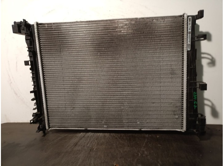 Recambio de radiador agua para dacia sandero iii 1.0 tce 90 referencia OEM IAM 214107347R  T79957C VALEO