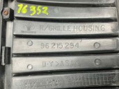 Recambio de rejilla delantera para daewoo lanos 1.5 cat referencia OEM IAM 96215294 