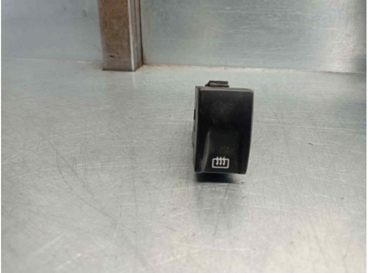 Recambio de boton luneta para ssangyong musso 2.9 d referencia OEM IAM 8526005000 8526005000 