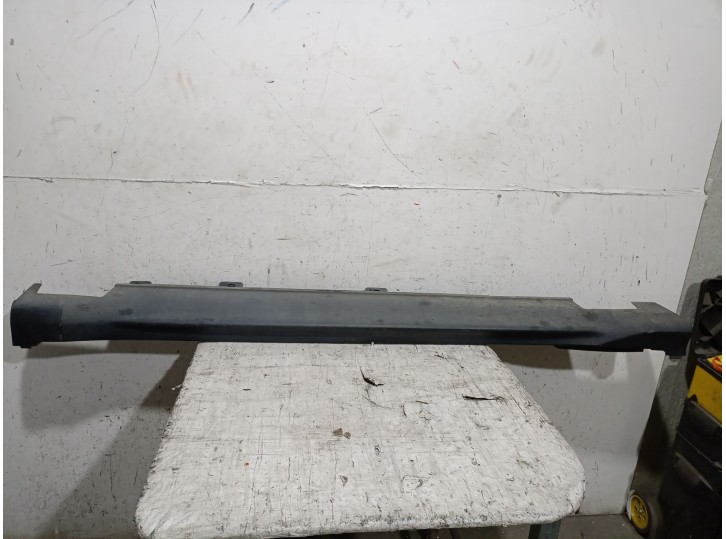 Recambio de faldon lateral para honda hr-v (ru) 1.5 (ru1) referencia OEM IAM 71850 7185017WA010 