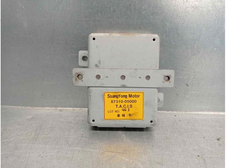 Recambio de centralita para ssangyong musso 2.9 d referencia OEM IAM 8731005000  