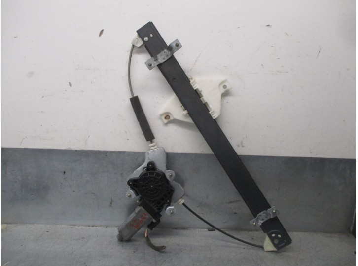 Recambio de elevalunas trasero izquierdo para ssangyong kyron 2.0 referencia OEM IAM 7331109000 2 PINES 5 PUERTAS
