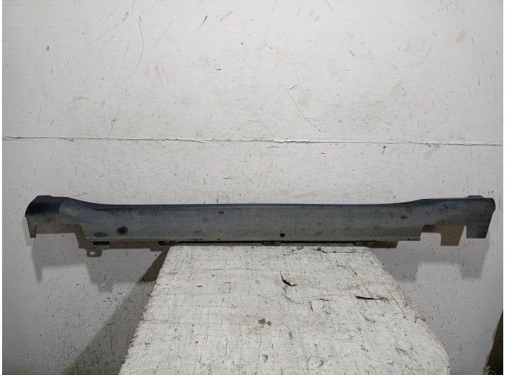 Replacement side skirt for Honda HR-V (RU) 1.5 (RU1) OEM IAM reference 5528983 