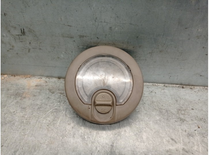 Recambio de luz interior para ssangyong kyron 2.0 referencia OEM IAM 8371009000  