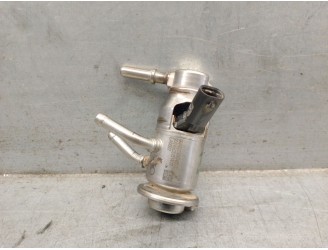 Recambio de inyector para mercedes-benz cla (c118) cla 200 d (118.312) referencia OEM IAM A0004904000 A0004904000 A2C15419600