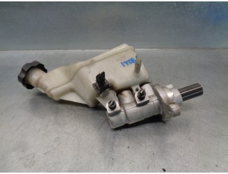 Recambio de bomba freno para hyundai i40 1.7 crdi cat referencia OEM IAM 585103Z000  