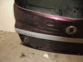 Recambio de porton trasero para ssangyong kyron 2.0 referencia OEM IAM 6400108302 MORADO 5 PUERTAS